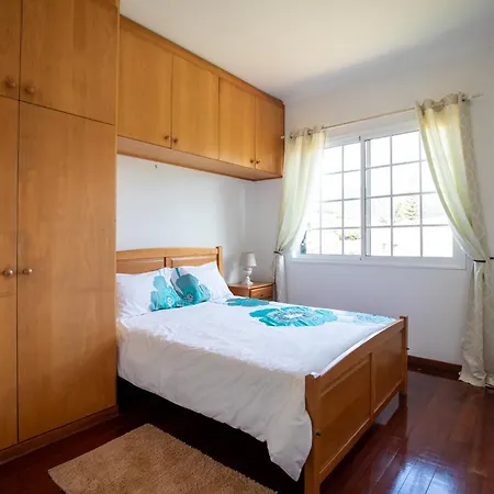 Dom wakacyjny Levada House Prazeres